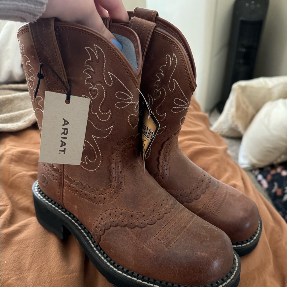 Women’s fat baby saddle russet rebel NWT 6.5